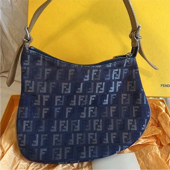 SECCHAN LIVE SHOW FLYER - Picture 11 of 16